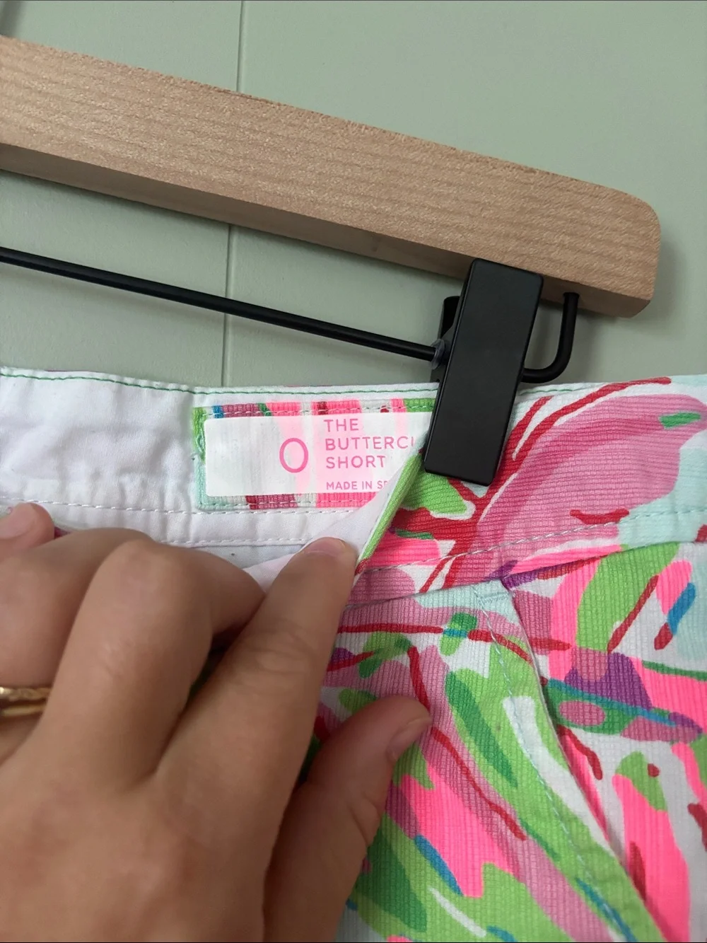 Lilly Pulitzer buttercup Shorts with scallop hem